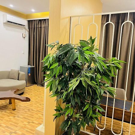 H&H Hotel Кіншаса Екстер'єр фото